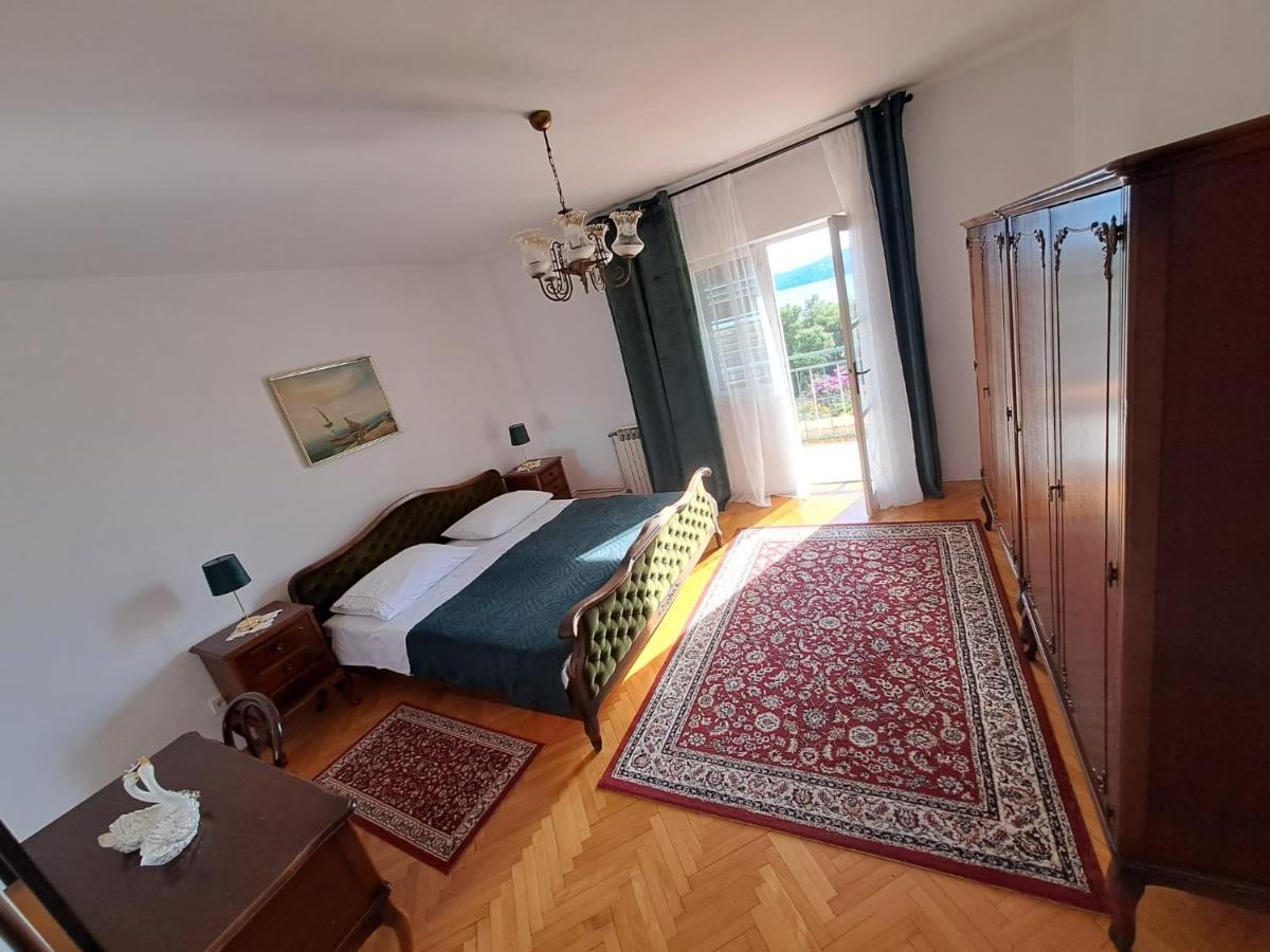 Apartment Artemisia 1 Trogir Exterior photo